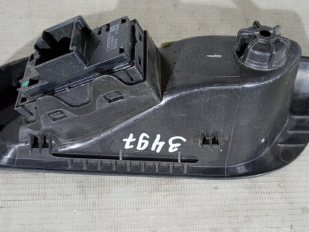 ФОТО Кнопка стеклоподъёмника задняя правая Кнопка склопідіймача задня для Chevrolet Cruze J300 (2008-2016) Київ