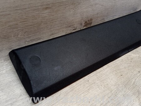 ФОТО Молдинг листва накладка двері дверки передній правий для Iveco Daily Киев