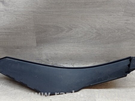 ФОТО Накладка вія ресничка фари права для Iveco Daily Киев