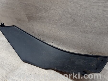 ФОТО Накладка вія ресничка фари права для Iveco Daily Киев