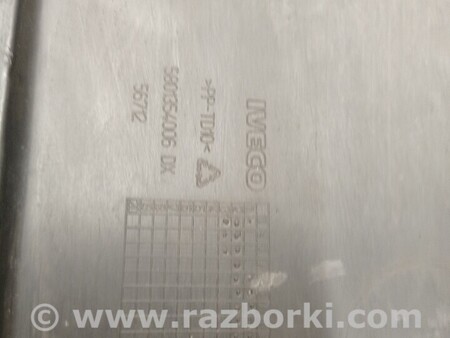 ФОТО Накладка вія ресничка фари права для Iveco Daily Киев