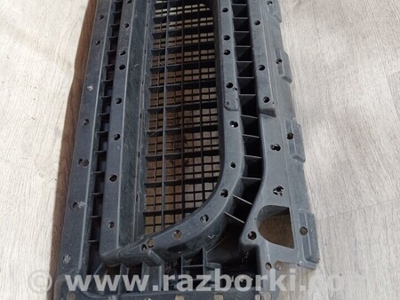 ФОТО Решетка радиатора бампера переднего для Iveco Daily Киев