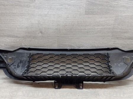 ФОТО Решетка радиатора бампера переднего центральная для Iveco Daily Киев