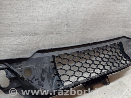 ФОТО Решетка радиатора бампера переднего центральная для Iveco Daily Киев