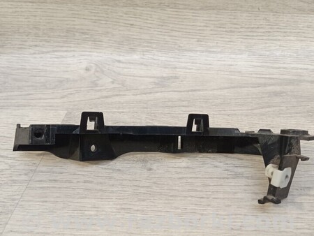 ФОТО Кронштейн крила переднего правый для Land Rover Defender Киев