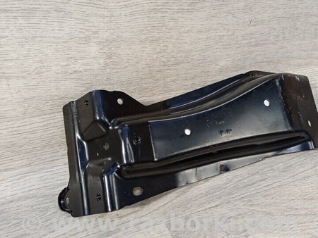 ФОТО Кронштейн накладка передней панели верхняя левая для Fiat Ducato Київ