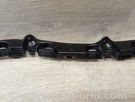 ФОТО Кронштейн кріплення направляюча заднього бампера лівий для Dacia Duster Киев