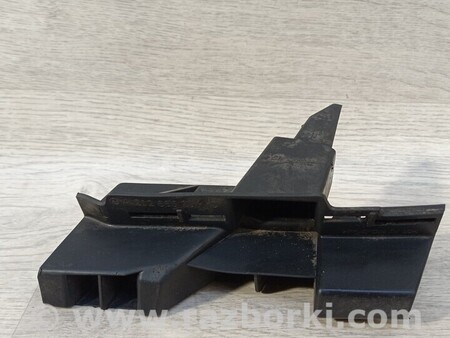 ФОТО Крепление Направляющая Кронштейн бампера переднего левый для Mercedes-Benz E-Class Киев