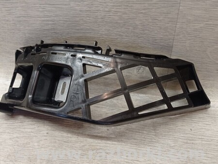 ФОТО Кронштейн кріплення направляюча заднього бампера правий для Mercedes-Benz E-Class Киев