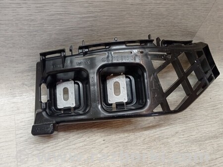 ФОТО Кронштейн кріплення направляюча заднього бампера правий для Mercedes-Benz E-Class Киев