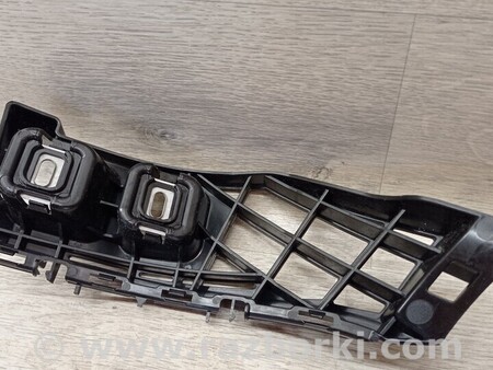 ФОТО Кронштейн кріплення направляюча заднього бампера правий для Mercedes-Benz E-Class Киев