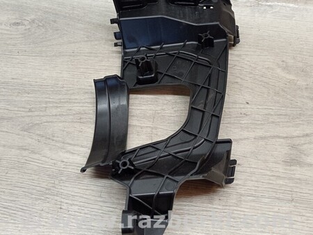 ФОТО Кронштейн кріплення направляюча труби вихлопної для Mercedes-Benz E-Class Киев