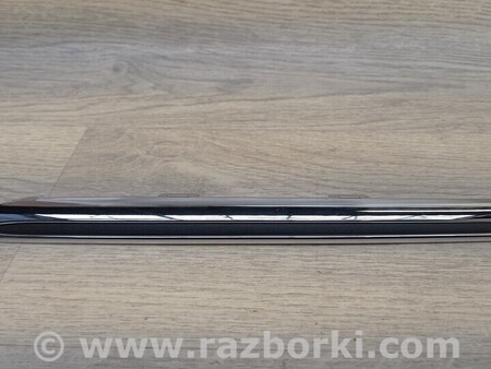 ФОТО Молдинг решетки радиатора левий для Mercedes-Benz E-Class Киев