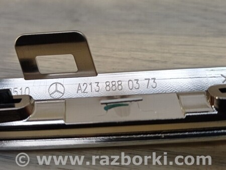 ФОТО Молдинг решетки радиатора левий для Mercedes-Benz E-Class Киев