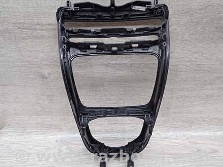 ФОТО Накладка Торпедо консоли Центральной для Mercedes-Benz E-Class Киев