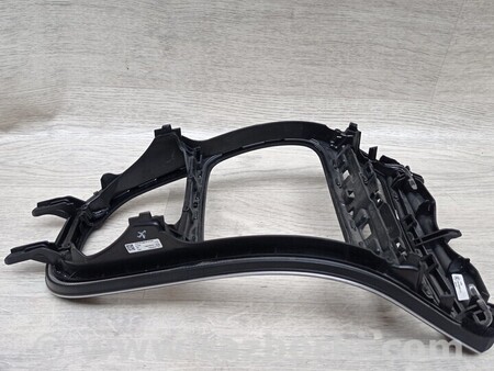 ФОТО Накладка Торпедо консоли Центральной для Mercedes-Benz E-Class Киев