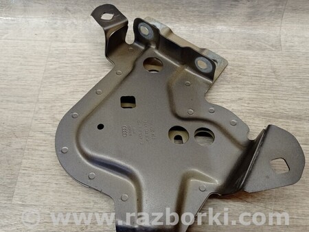 ФОТО Кронштейн кріплення направляюча крила передній правий для Audi (Ауди) E-tron 50/55/S (10.2018-...) Киев