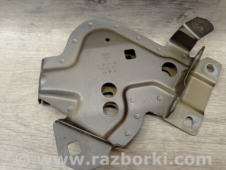 ФОТО Кронштейн кріплення направляюча крила передній правий для Audi (Ауди) E-tron 50/55/S (10.2018-...) Киев