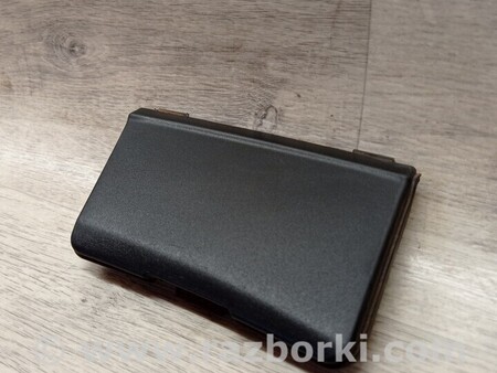 ФОТО Заглушка бампера буксировочного крюка передняя для Skoda Fabia Киев