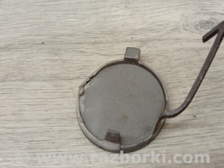 ФОТО Заглушка бампера буксировочного крюка передняя для Skoda Fabia Київ