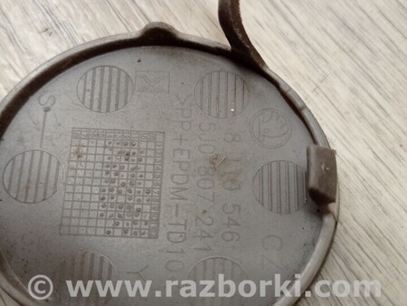 ФОТО Заглушка бампера буксировочного крюка передняя для Skoda Fabia Київ