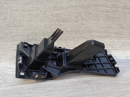 ФОТО Кронштейн бампера переднего правый для Skoda Fabia Київ