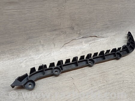 ФОТО Кронштейн кріплення башмак опора направляюча заднього бампера для Skoda Fabia Київ