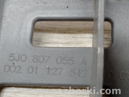 ФОТО Кронштейн кріплення направляюча переднього бампера лівий для Skoda Fabia Київ