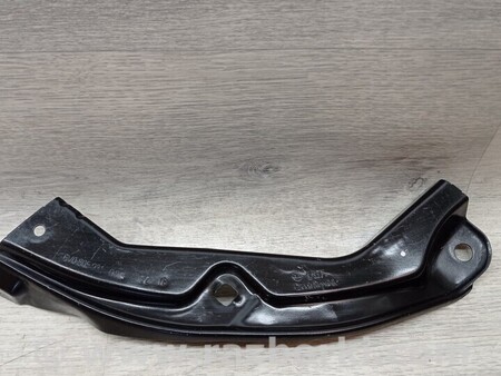 ФОТО Кронштейн кріплення направляюча передньої панелі лівий для Skoda Fabia Київ