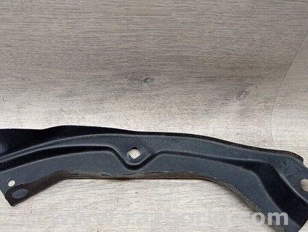 ФОТО Кронштейн кріплення направляюча передньої панелі лівий для Skoda Fabia Київ