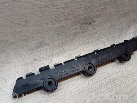 ФОТО Новий оригинальний Кронштейн кріплення направляюча заднього бампера для Skoda Fabia Київ