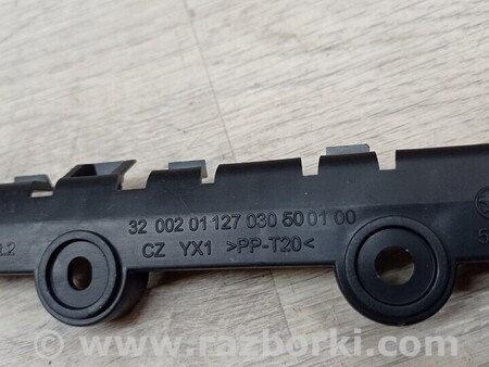 ФОТО Новий оригинальний Кронштейн кріплення направляюча заднього бампера для Skoda Fabia Київ