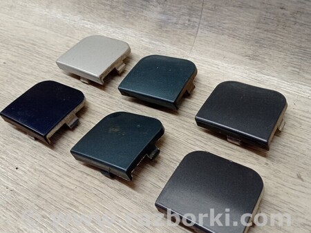 ФОТО Заглушка бампера буксировочного крюка передняя для Ford Focus 2 (08.2004 - 07.2010) Киев