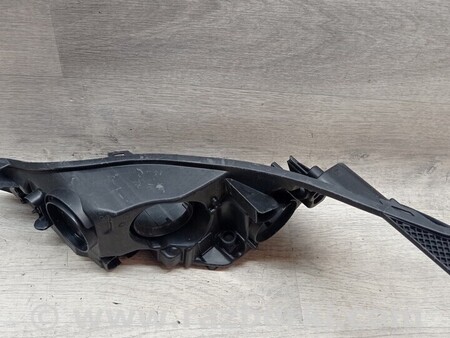 ФОТО Корпус фари передньої правої для Ford Focus 2 (08.2004 - 07.2010) Киев