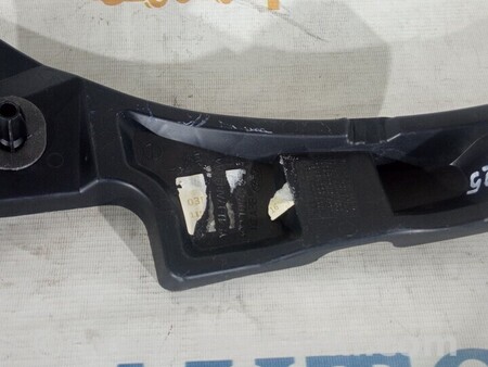 ФОТО Кронштейн крепления заднего бампера левая сторона Кронштейн для Ford Focus 2 (08.2004 - 07.2010) Киев