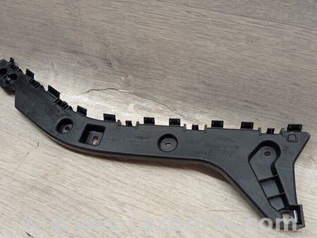 ФОТО Кронштейн кріплення направляюча заднього бампера правий для Ford Focus 2 (08.2004 - 07.2010) Киев