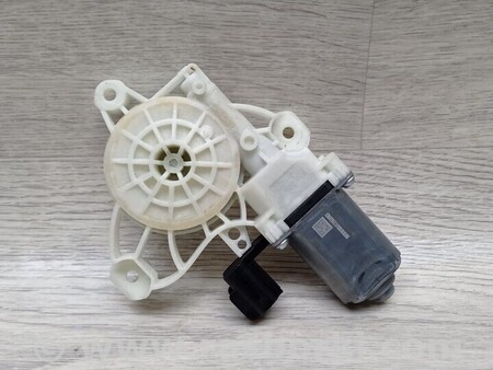 ФОТО Моторчик склопідйомника передній лівий для Ford Focus 2 (08.2004 - 07.2010) Киев