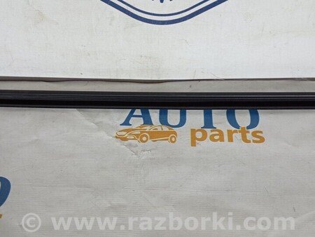 ФОТО Ущільнювач двері передньої правої на двері для Ford Focus 2 (08.2004 - 07.2010) Киев