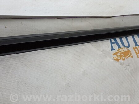 ФОТО Ущільнювач двері передньої правої на двері для Ford Focus 2 (08.2004 - 07.2010) Киев