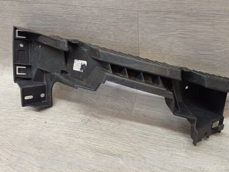 ФОТО Кронштейн кріплення направляюча заднього бампера під фару для Alfa Romeo Giulia 952 (2016-...) Киев