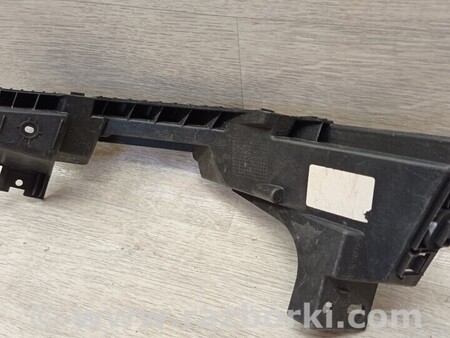 ФОТО Кронштейн кріплення направляюча заднього бампера під фару для Alfa Romeo Giulia 952 (2016-...) Киев