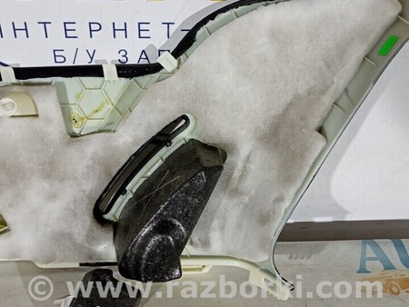 ФОТО Облицювання задньої правої стійки чорна алькантара для Mercedes-Benz GL-CLASS X164 (06-12) Киев