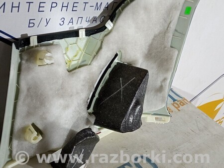 ФОТО Облицювання задньої правої стійки чорна алькантара для Mercedes-Benz GL-CLASS X164 (06-12) Киев