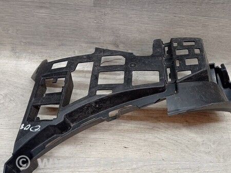 ФОТО Кронштейн кріплення направляюча заднього бампера ліва для Mercedes-Benz GLA-Class Киев