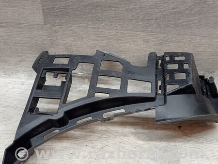 ФОТО Кронштейн кріплення направляюча заднього бампера лівий А1568851114 для Mercedes-Benz GLA-Class Киев