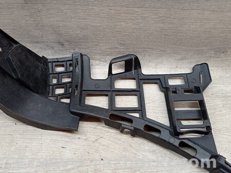 ФОТО Кронштейн кріплення направляюча заднього бампера лівий А1568851114 для Mercedes-Benz GLA-Class Киев