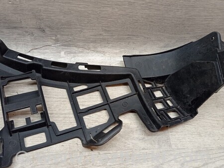 ФОТО Кронштейн кріплення направляюча заднього бампера лівий А1568851114 для Mercedes-Benz GLA-Class Киев