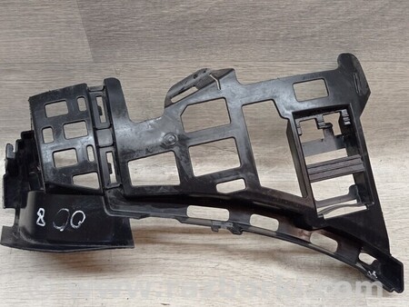 ФОТО Кронштейн кріплення направляюча заднього бампера правий для Mercedes-Benz GLA-Class Киев