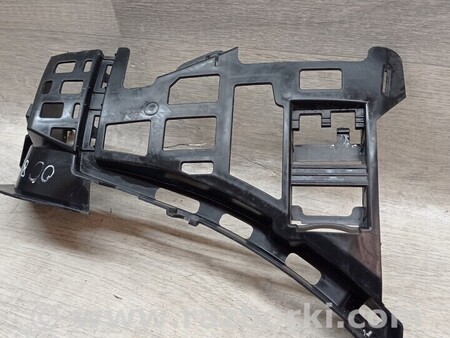 ФОТО Кронштейн кріплення направляюча заднього бампера правий для Mercedes-Benz GLA-Class Киев