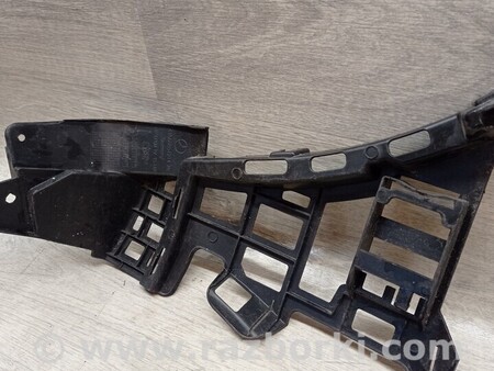 ФОТО Кронштейн кріплення направляюча заднього бампера правий для Mercedes-Benz GLA-Class Киев